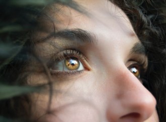 Menopausa e saúde ocular: qual a relação com a síndrome do olho seco?